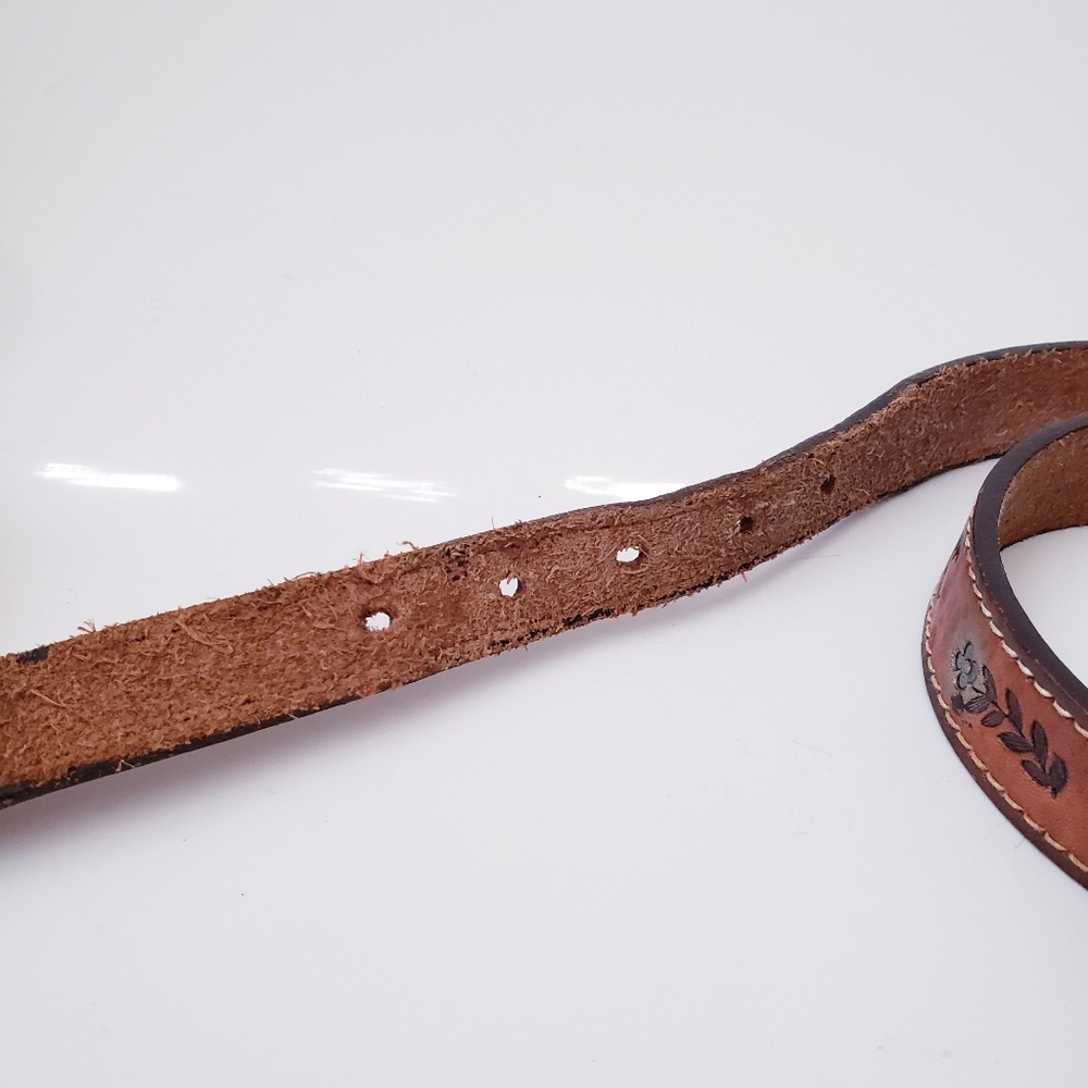 Vintage Tan Floral Embossed Leather Belt - Picture 8 of 9